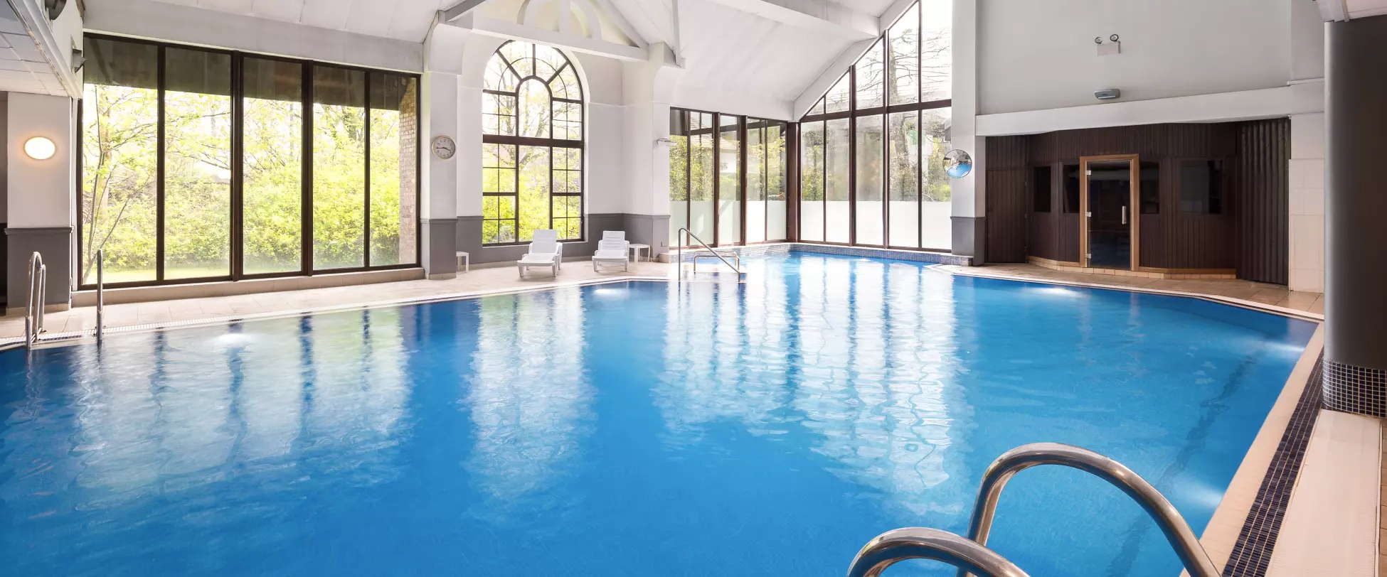 Holiday Inn Glasgow East Kilbride Swimming Pool.